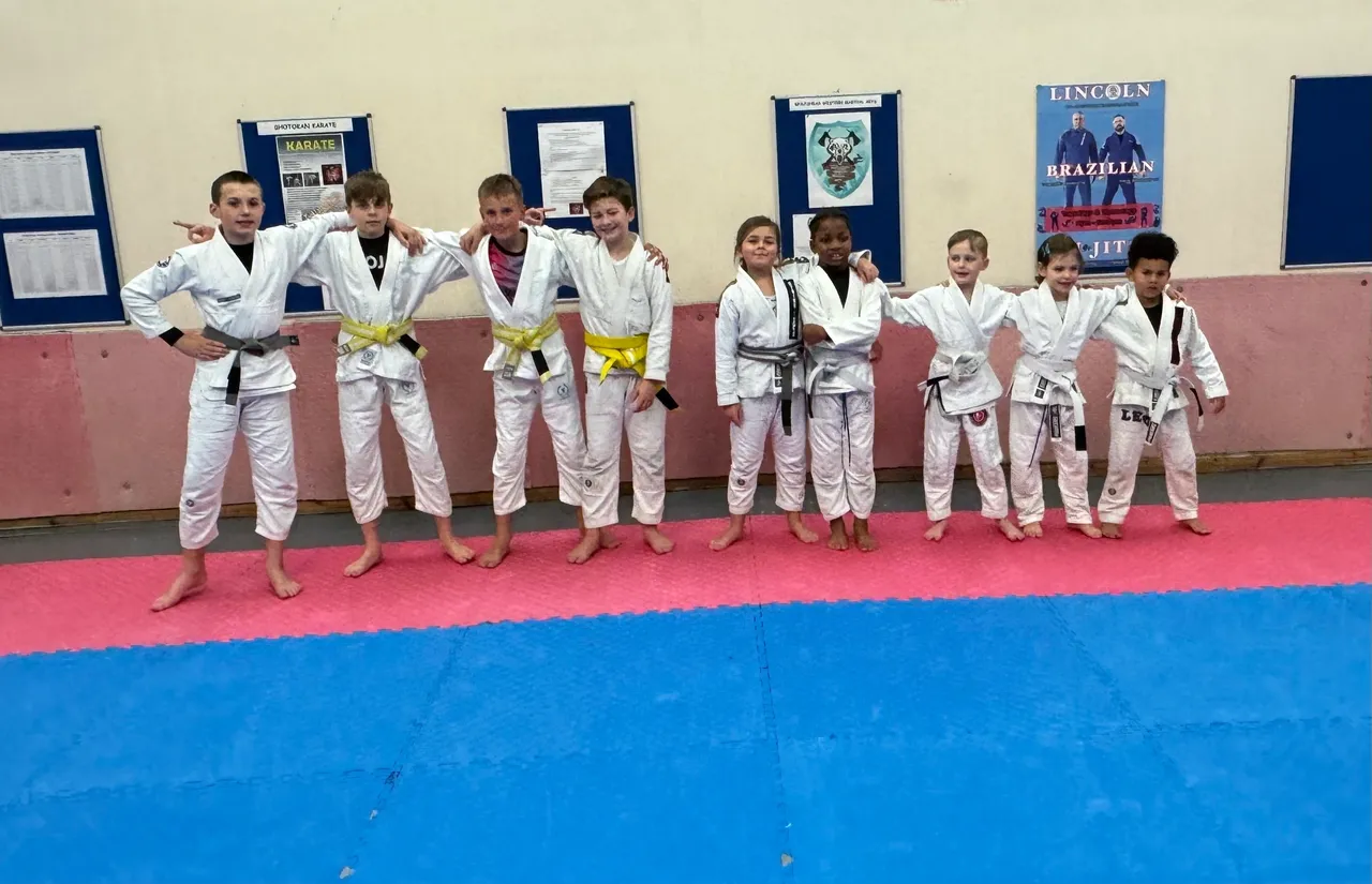 Gi/Kimono BJJ training photo 2 - Scuffle Jiu Jitsu, Lincoln